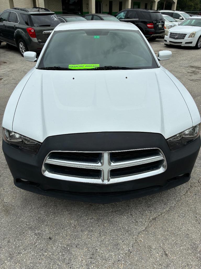 2011 Dodge Charger SE's photo