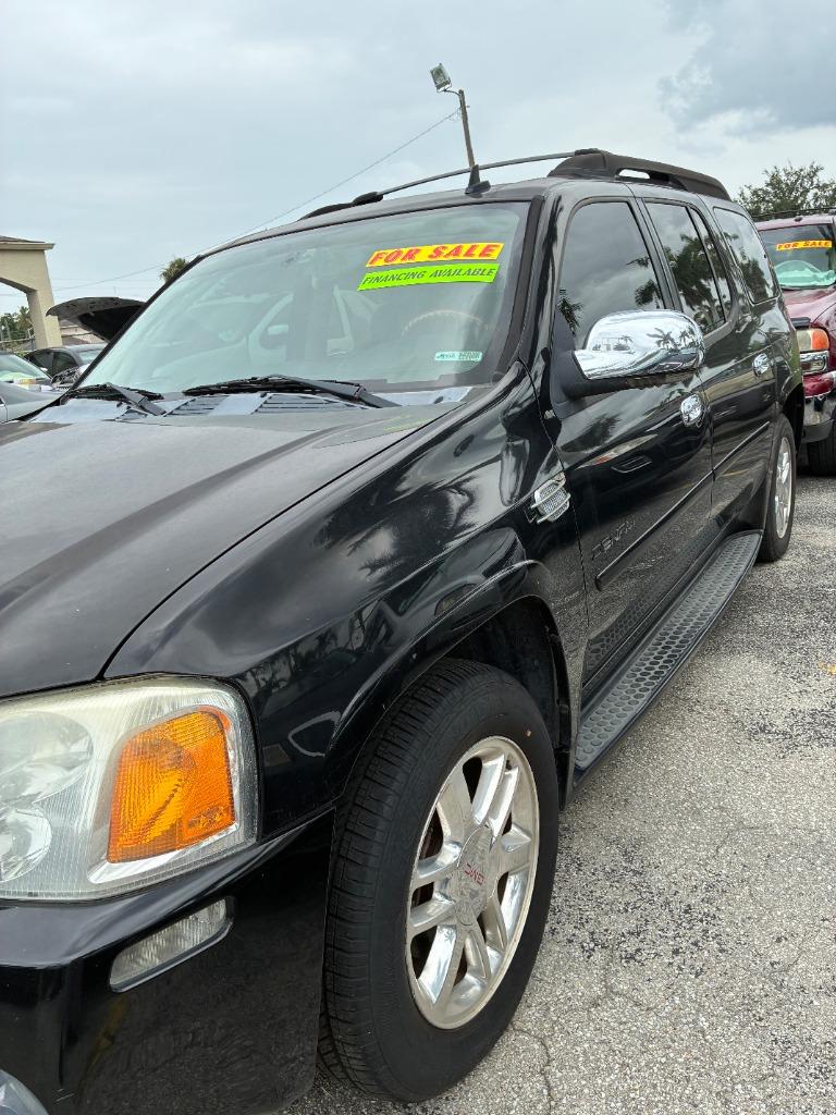 2006 GMC Envoy XL Denali's photo